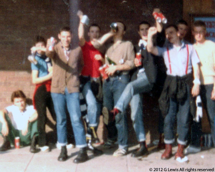 Stevenage Skins 1977 - Skins En Route to Notts Forest 3