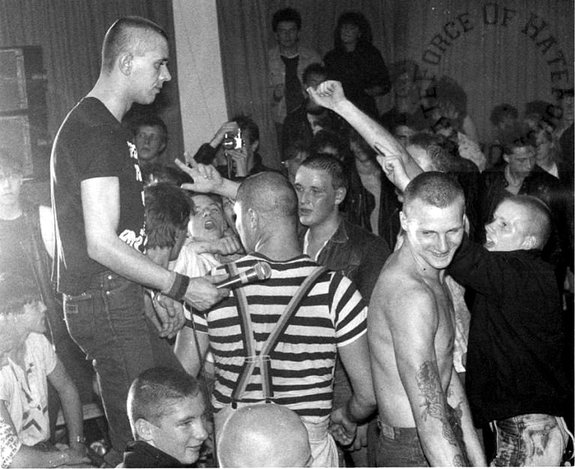 rsz_1985_dortmund_august_daily_terror