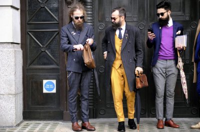 rexfeatures_4376070h